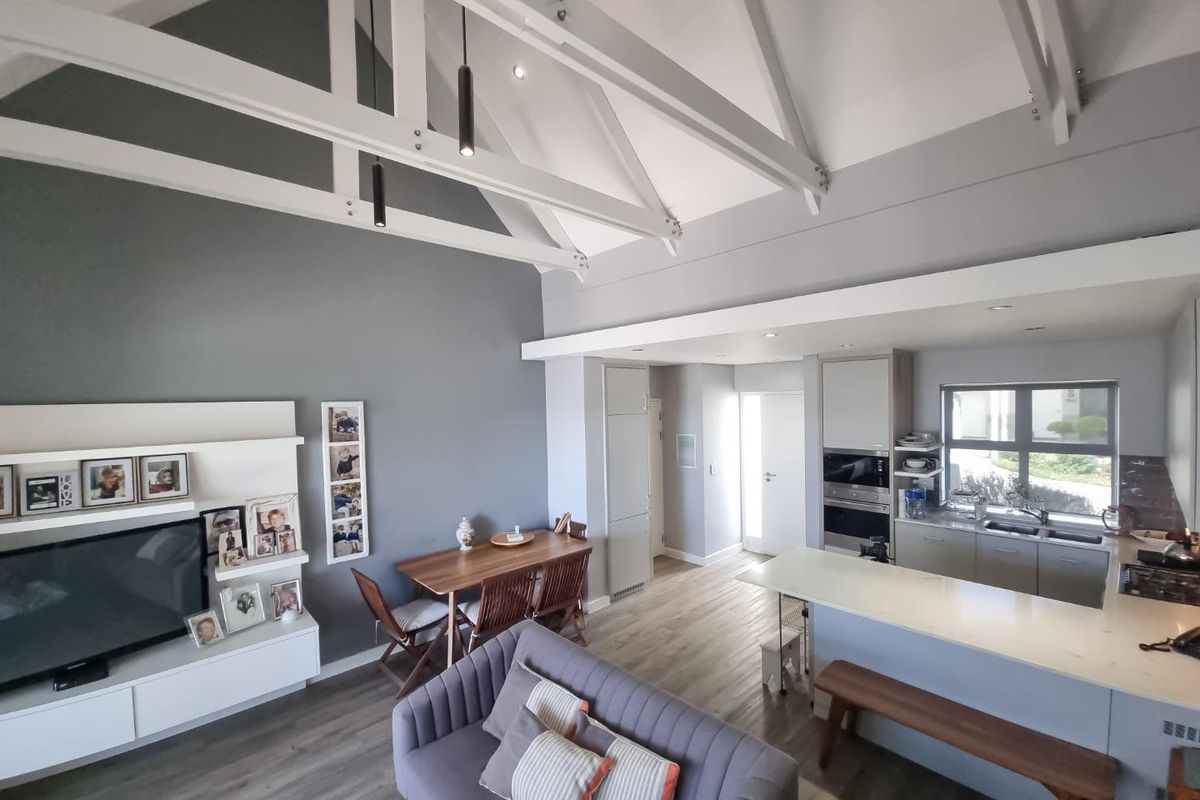 Luxurious, comfortable and convenient Retirement living - Photo 5