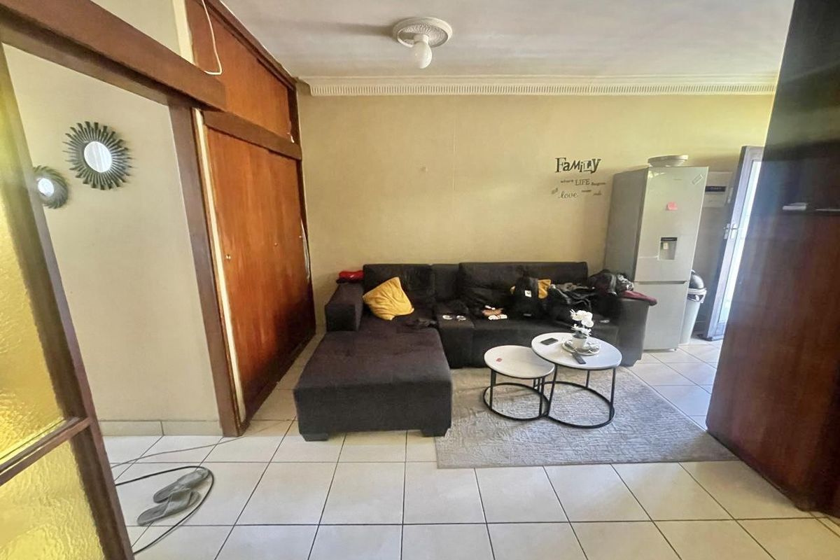 Excellent location for investment - Photo 3