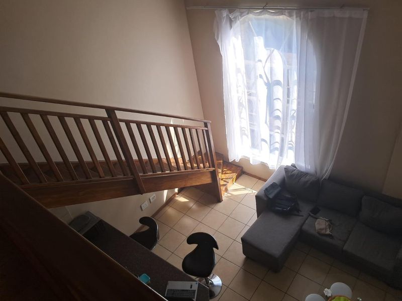 2 Bedroom Loft Apartment For Sale!! - Photo 7