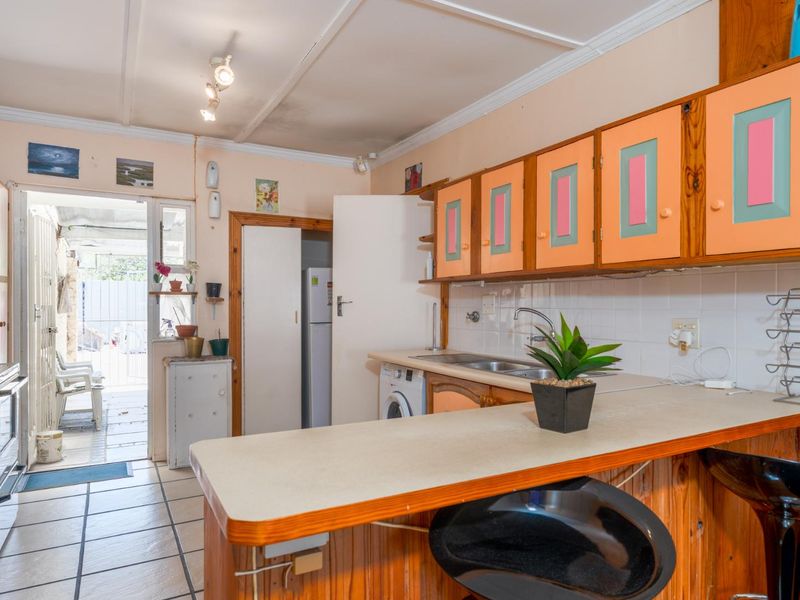 High-Yield Investment | 4 Self-Contained Units | GR4 Zoning - Photo 3