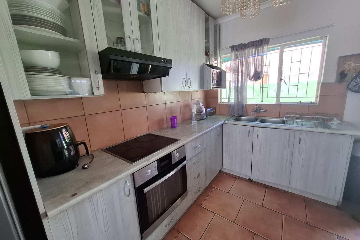 Incredible Value in Cimbebacia! - Photo 4