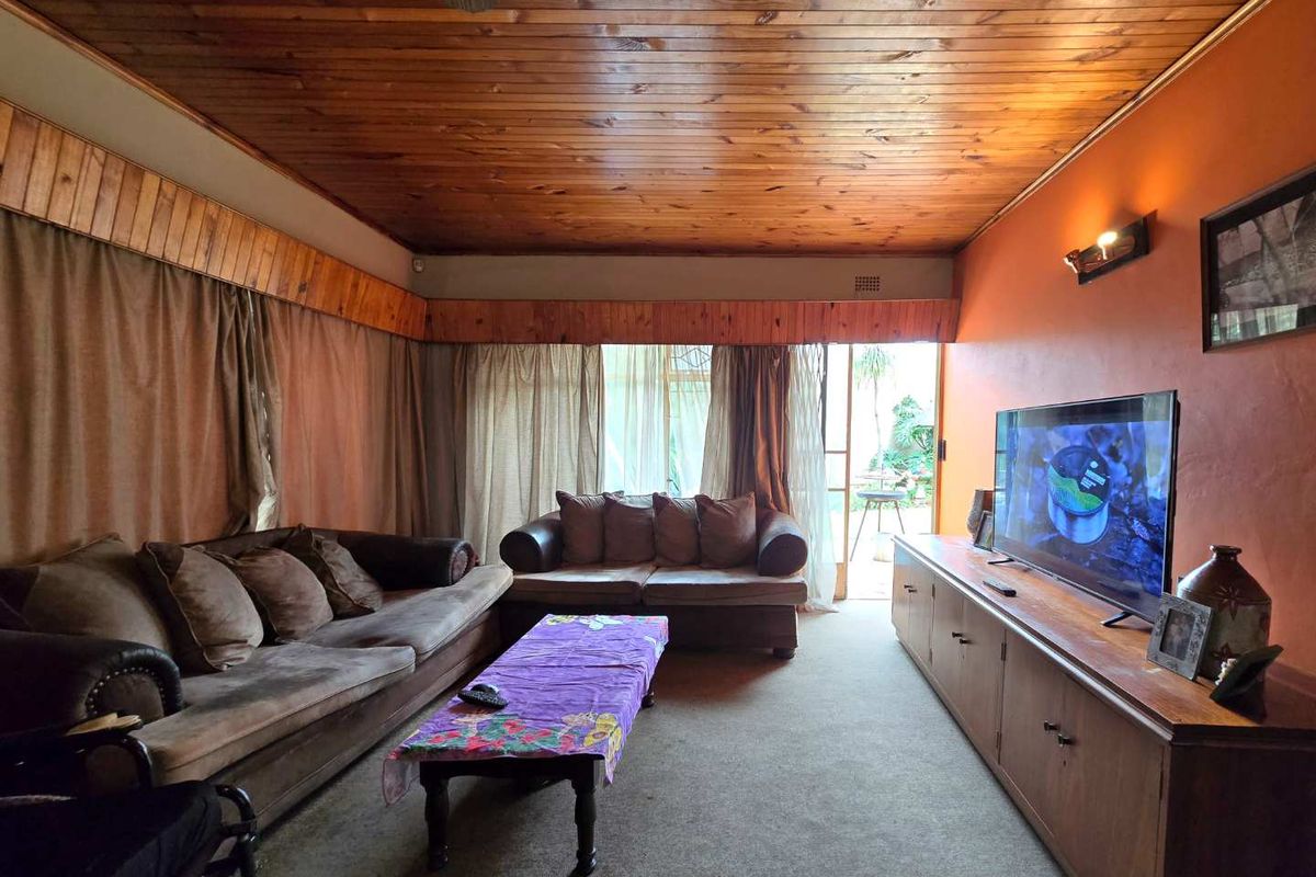 Neat Family Home for Sale - Photo 2