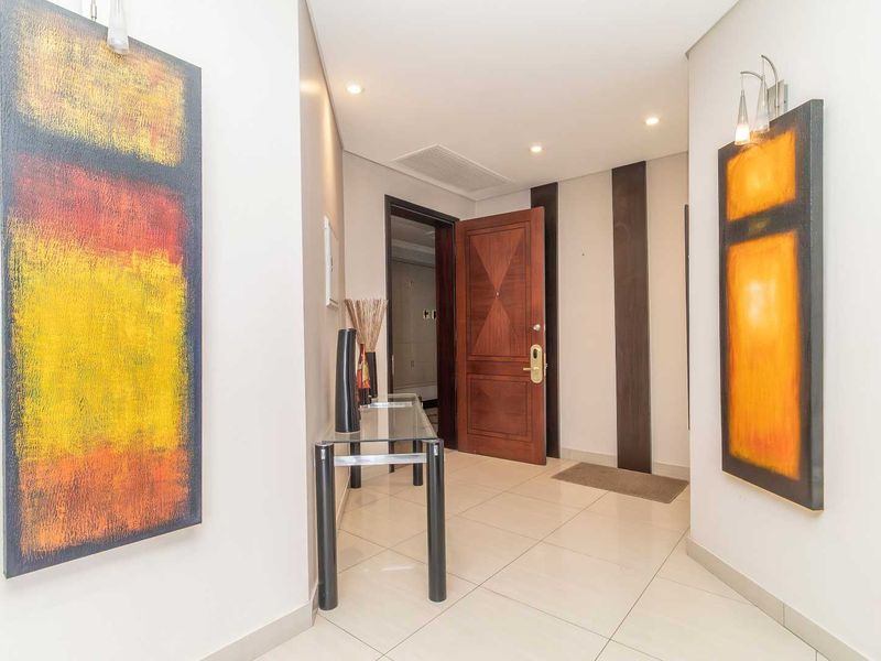 Experience Unparalleled Luxury Living in the Michaelangelo Towers - Photo 3