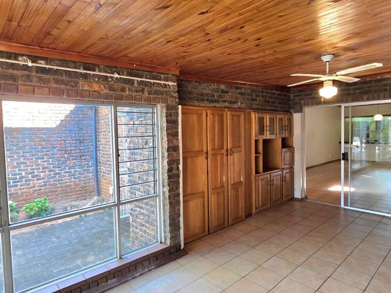 Townhouse at Eldoret Park - Photo 6