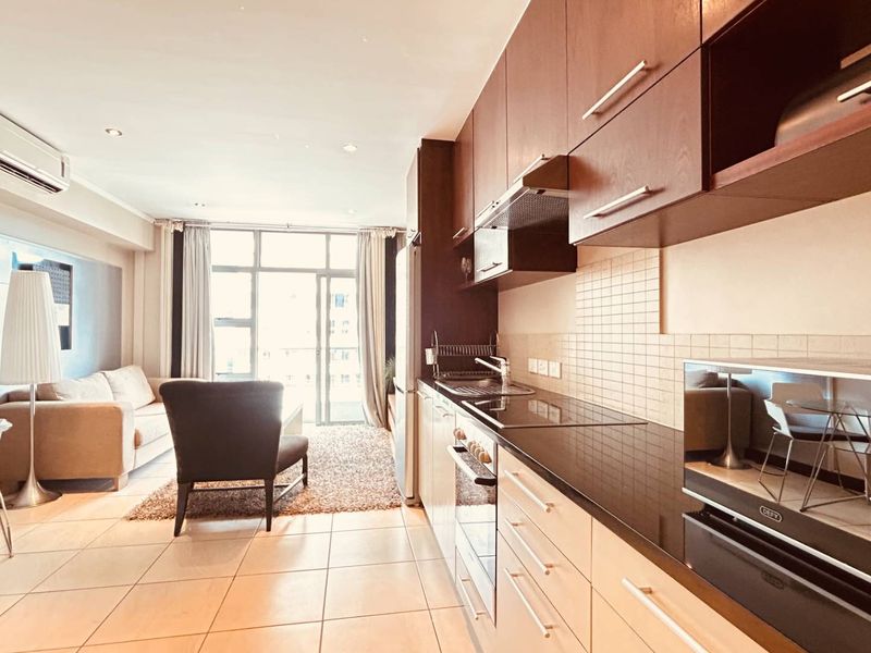 Perfectly positioned in the heart of Cape Town’s vibrant CBD - Photo 10