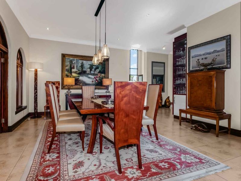 DESIRABLE MOVE-IN READY FAMILY HOME - NESTLED IN THE QUIET HAWTHORN VILLAGE ESTATE - Photo 7