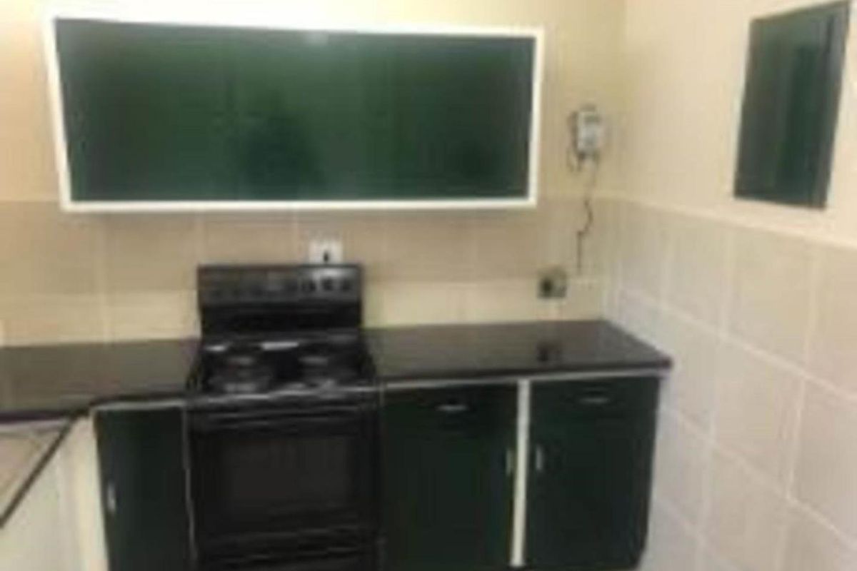 1 Bedroom apartment in Sunnyside - Photo 4
