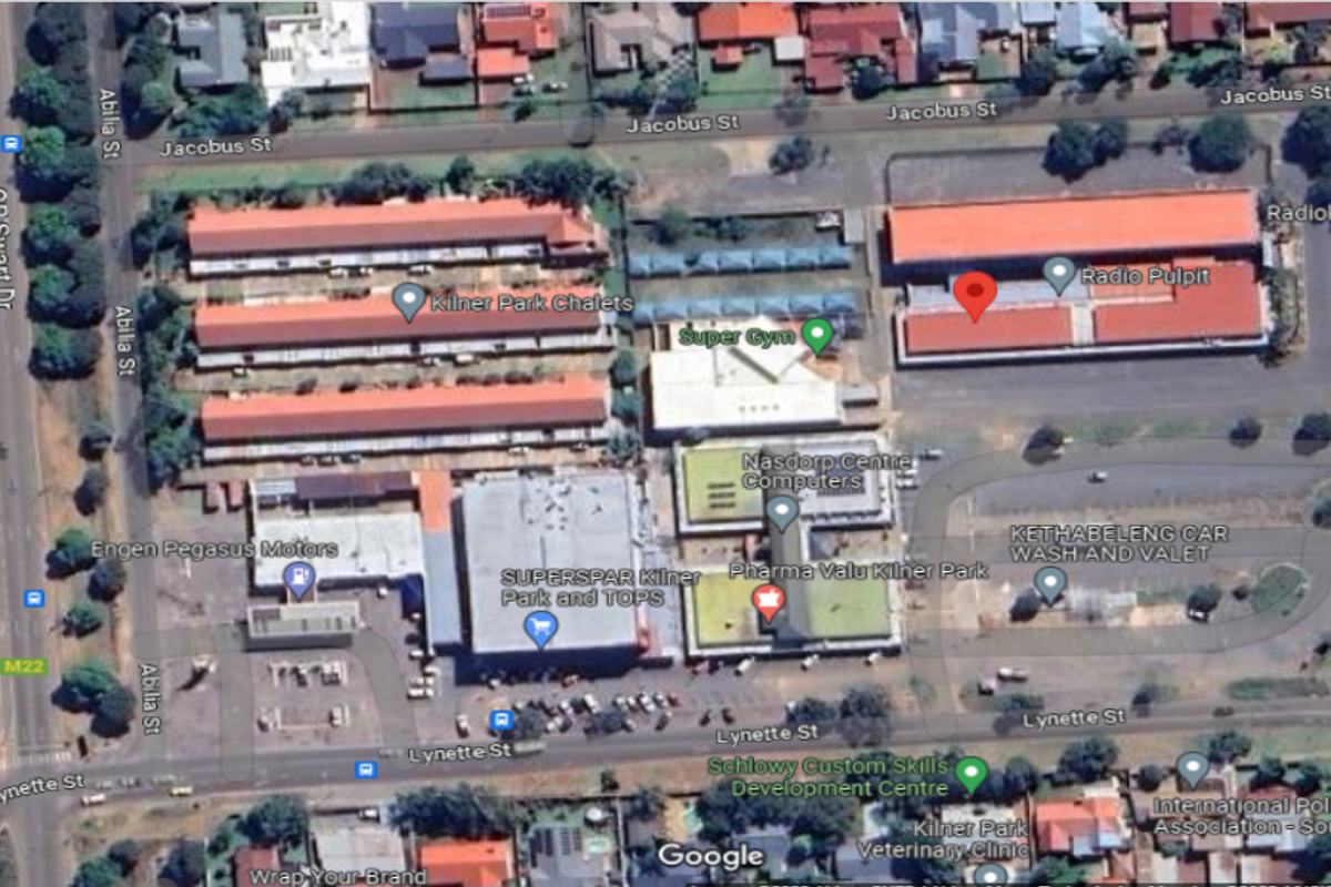 **3,300 sqm Office Building with 4,814 sqm Vacant Land** - Photo 3