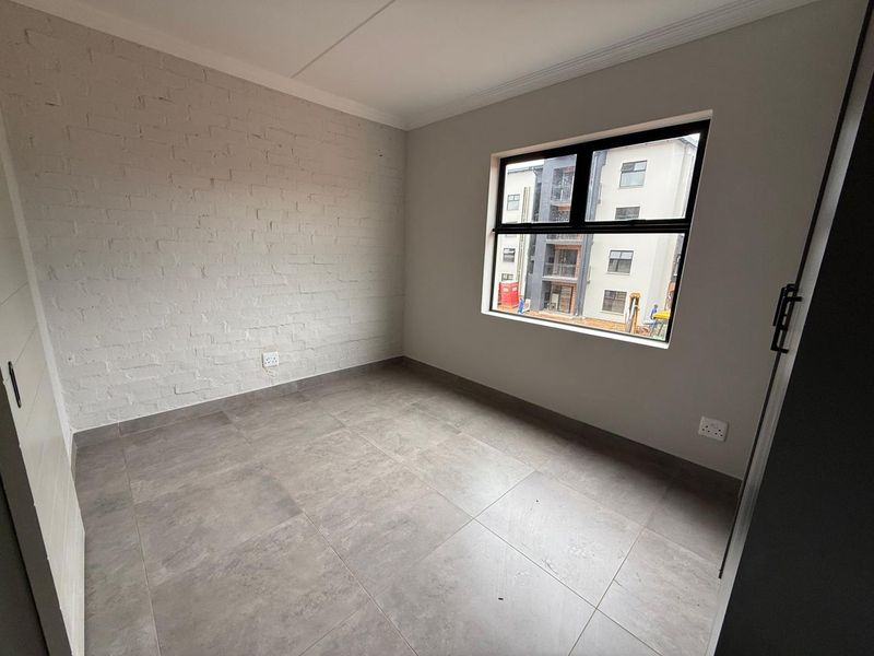 2 bed, 2 bath Apartment in Waverley - Photo 9