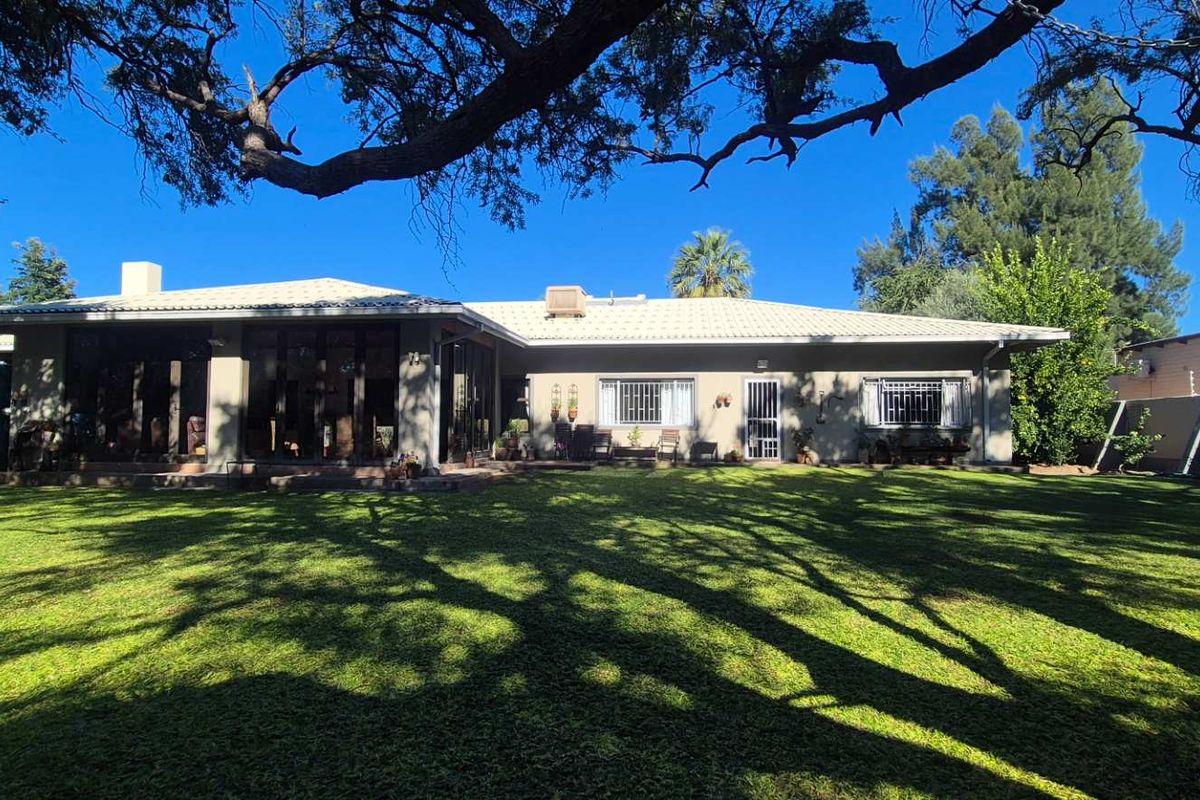 Family Comfort Meets Lifestyle in This Stunning Home - Photo 2