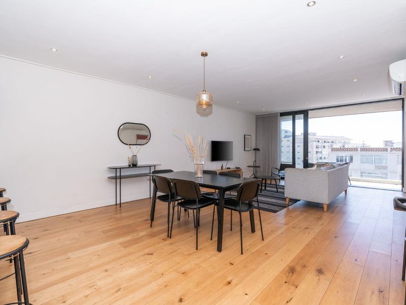 Stunning 2-Bedroom Apartment in the Iconic Glengariff Building - Photo 10