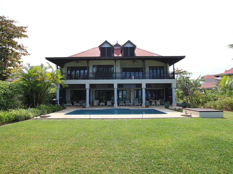 EXCEPTIONAL FRONT FACING OCEAN VILLA - Photo 3