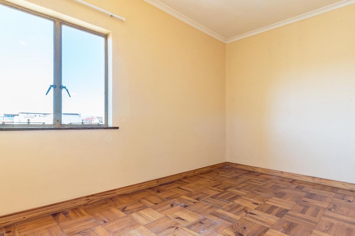 First time home or an investors dream - Photo 5