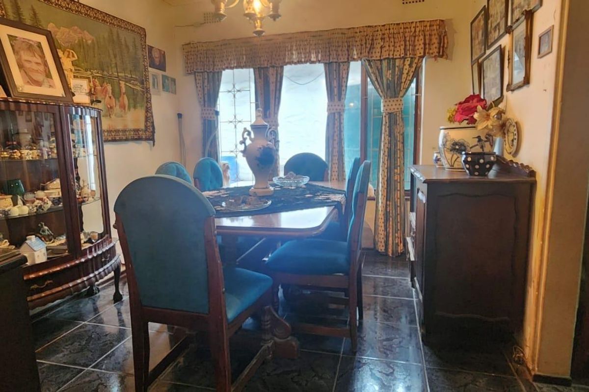 Fixer-Upper with Endless Potential - Photo 3