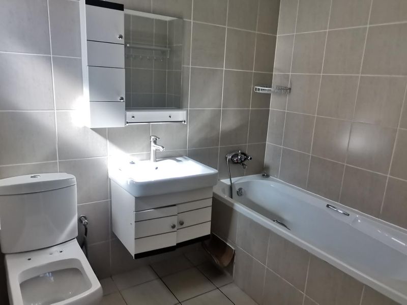 Ultra Modern Apartment for Sale in Elisenheim - Selling below valuation! - Photo 8