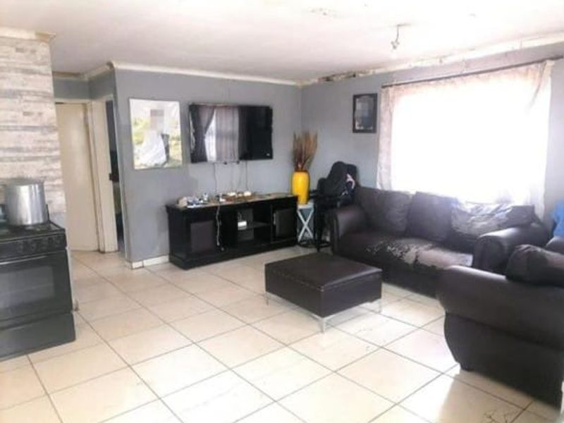 Investment Property In Soshanguve South Ext 7 - Photo 4