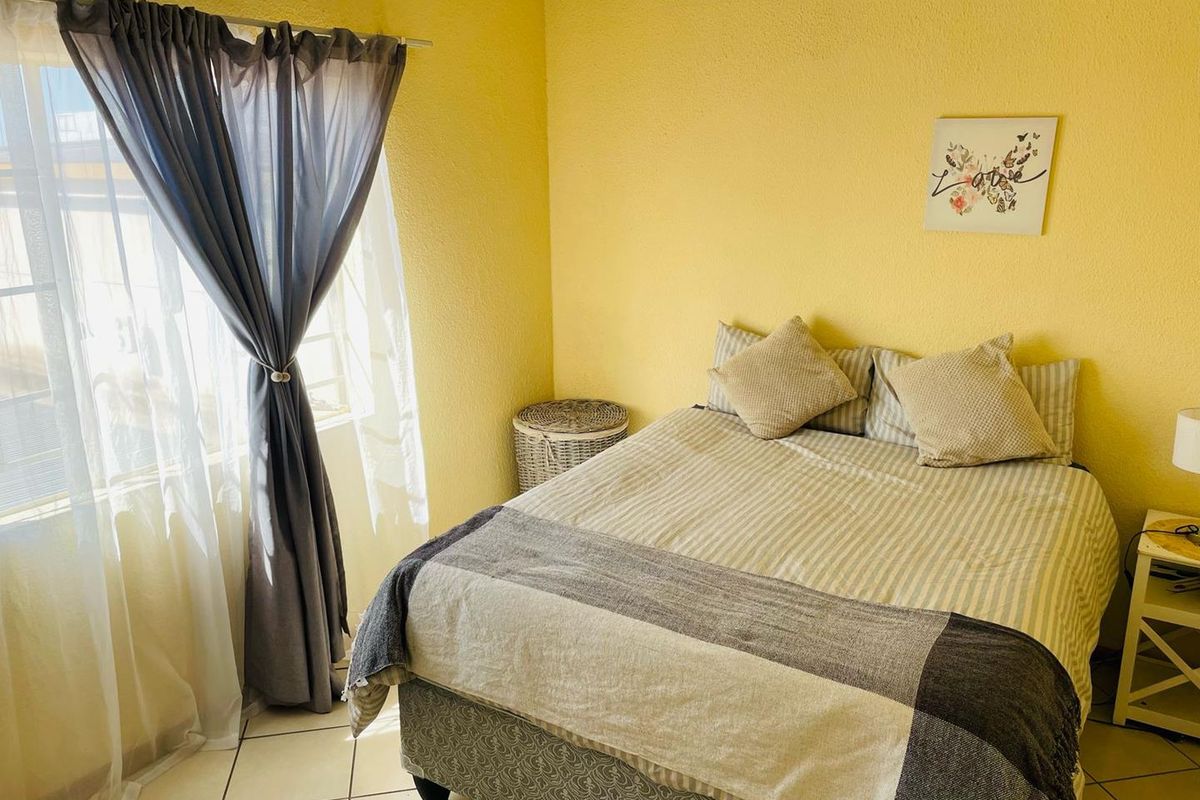 Cozy and affordable bachelor unit in Steves Court - Photo 5