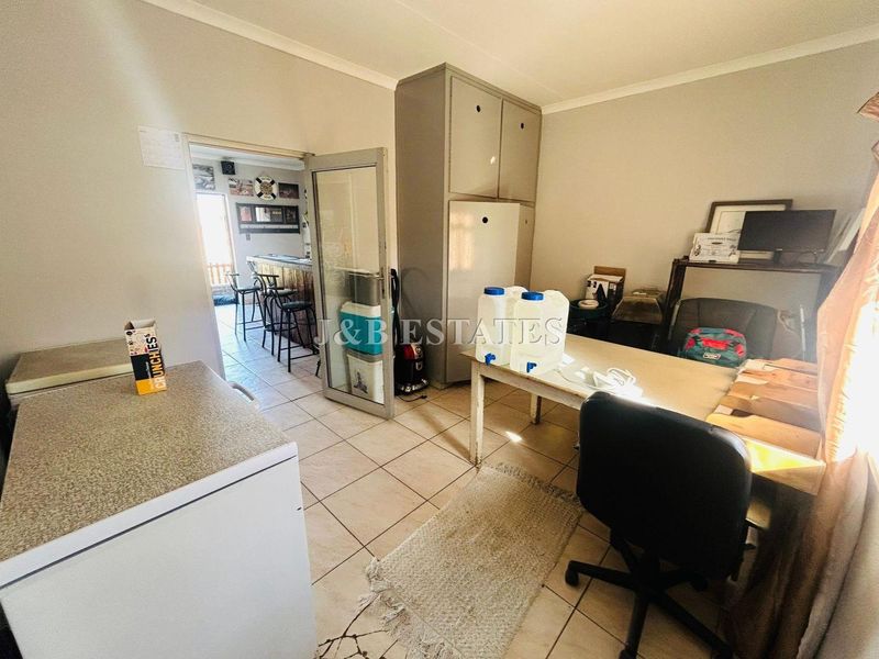 3-Bedroom Home With Flatlet On Large Erf - Photo 6