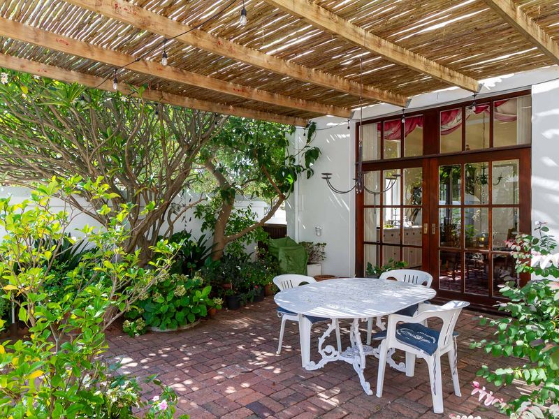 Charming Heritage Victorian in Bantry Bay - Photo 2