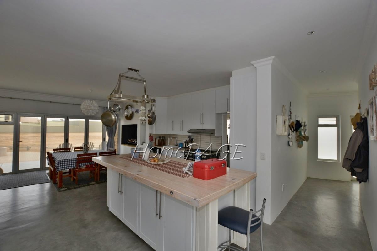 Ext 10, Henties Bay:  Stunning 3 Bedr Beachfront Beauty is for Sale - Photo 5