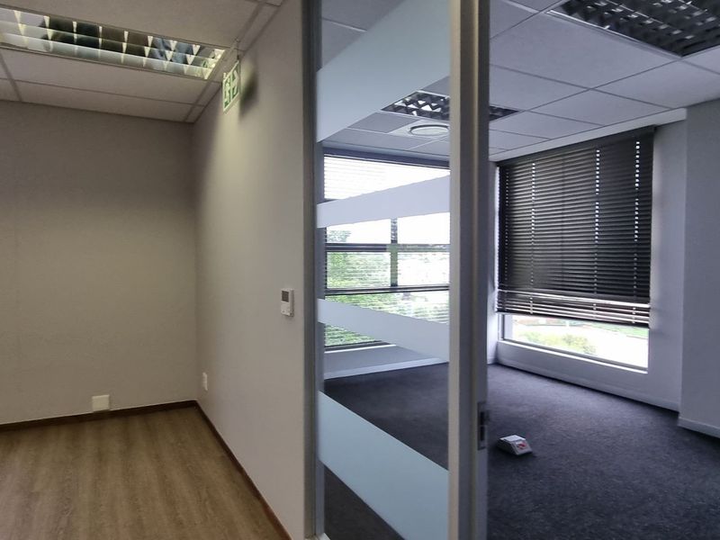 1 295m2 Louwlardia Centurion Office To Let - Photo 5