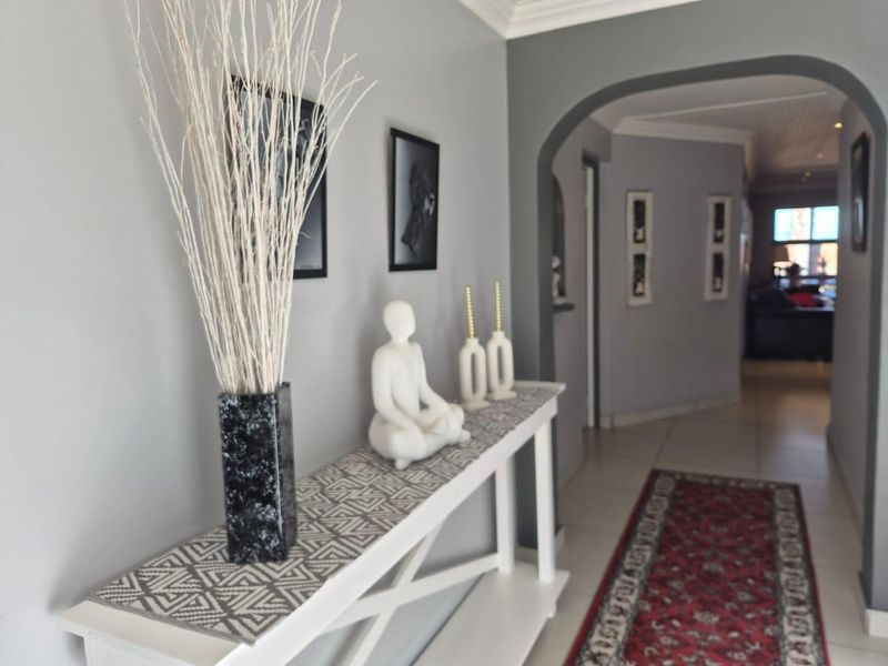Modern Coastal Living in the Heart of Hartenbos on the Garden Route - Photo 3