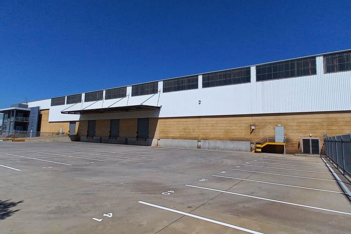 4 626m2 Gosforth Park Warehouse To Let - Photo 5