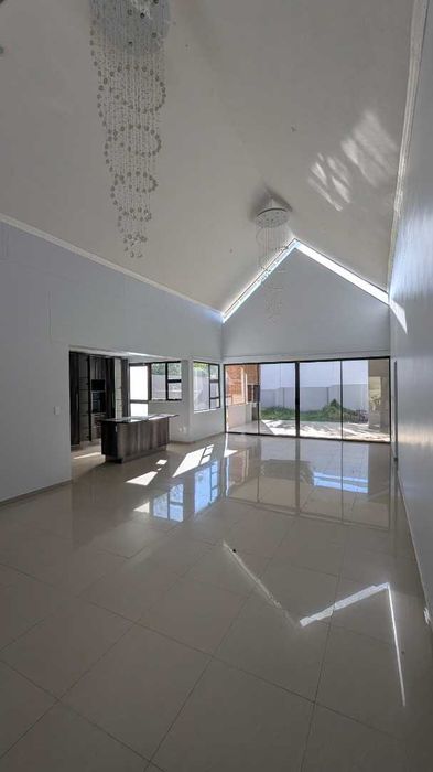 Property #2487266, House For Sale in Elisenheim