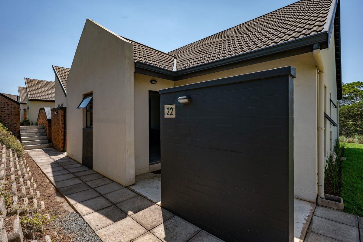 4 Bedroom Freestanding Home - Photo 2