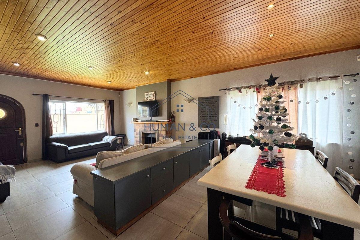 FOR SALE IN LAGOON AREA - Photo 5