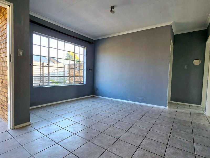 2 BEDROOM TONWHOUSE TO LET IN THE HART OF DOORNPOORT - Photo 6