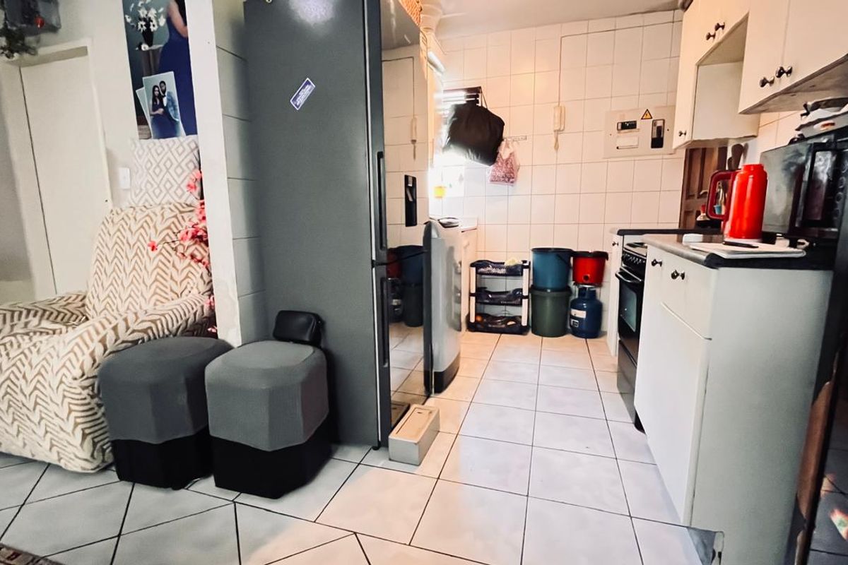 Home for Small Family or Investor! - Photo 3