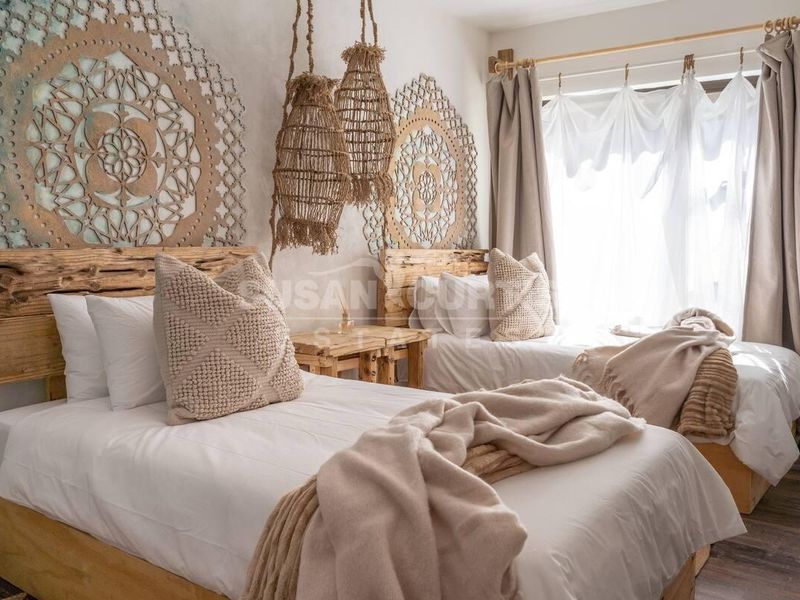 Fully Furnished Seafront townhouse - Photo 8