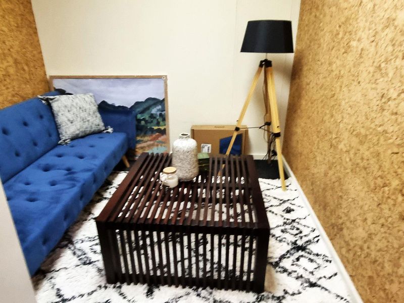 Light and Bright Ground Floor Office in Westlake Business Park - Photo 9