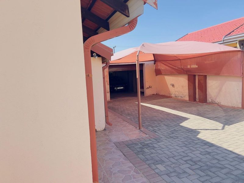 3 Bedroom House for Sale in Mabopane unit x - Photo 9
