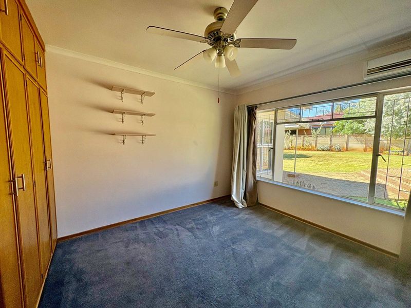 Comfortable family home in quiet street - Photo 10