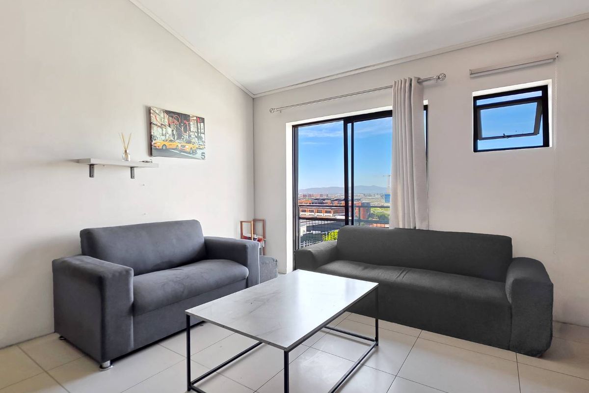 TRENDY OBS APARTMENT WITH ELEVATED VIEWS - Photo 5