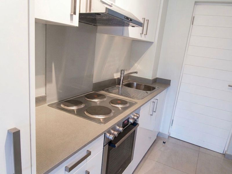 MODERN ONE BEDROOM APARTMENT IN ISABEL ESTATE - Photo 3