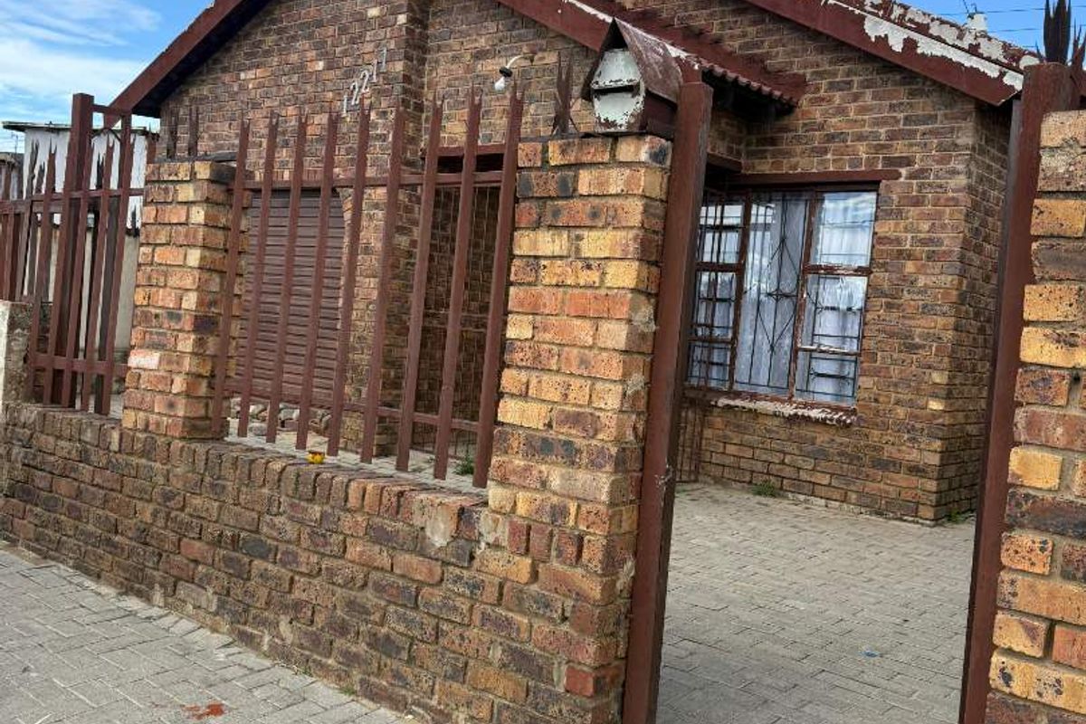 Family home for sale in Ivory Park - Photo 2