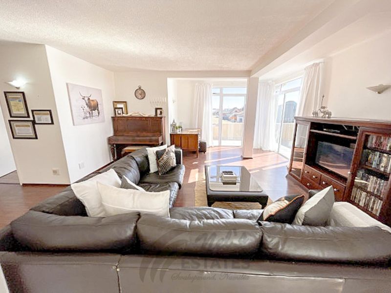 Spacious Apartment For Sale in Central Swakopmund - Photo 2