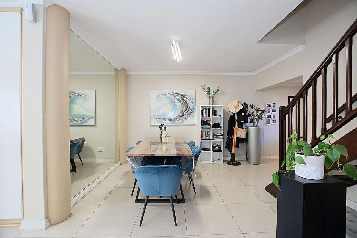 Designed For Living – Perfect Entertaining - Photo 2