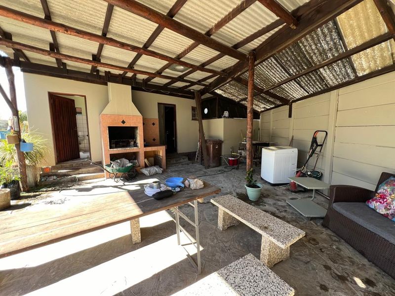 FOR SALE: 4-BEDROOM HOUSE WITH 2-BEDROOM FLAT – OCEAN VIEW - Photo 6