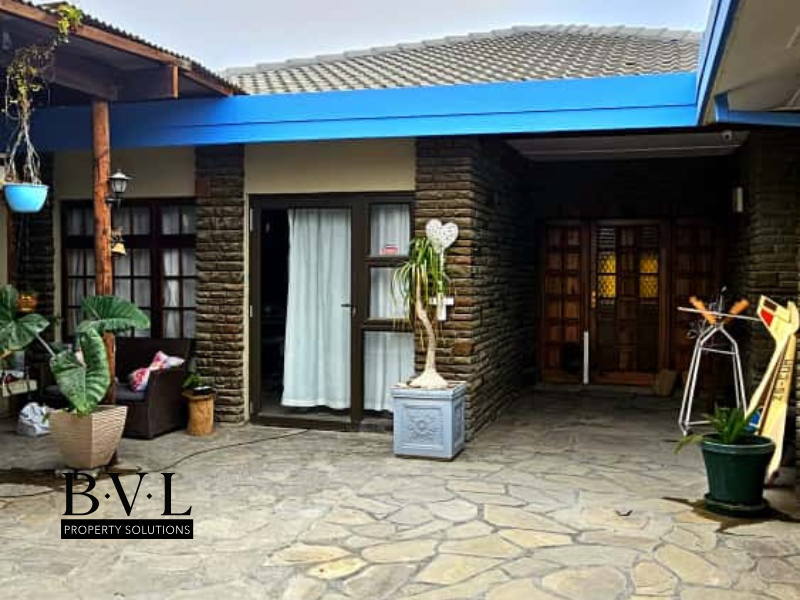 4 Bedroom family home for sale in Ocean View - Photo 5