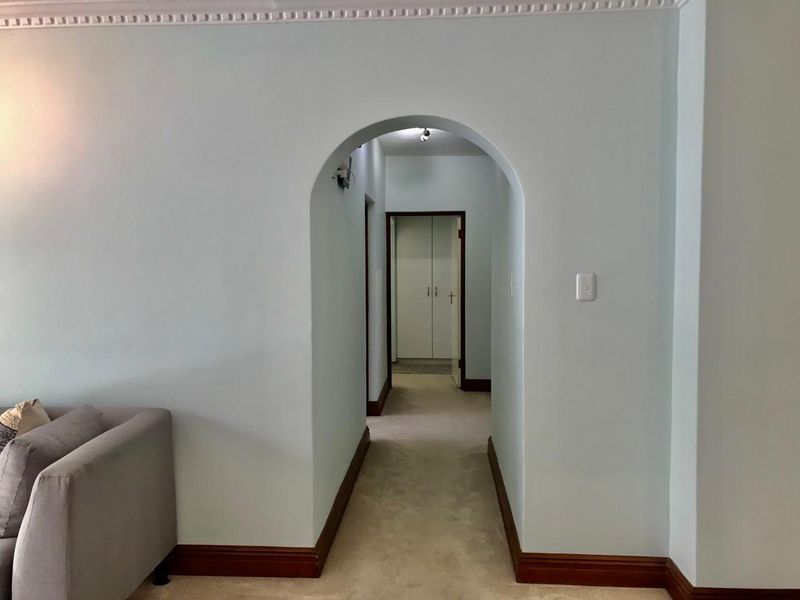 All-inclusive Executive 3-Bedroom, 2-Bathroom Fully furnished Townhouse in Craighall Park - Photo 8