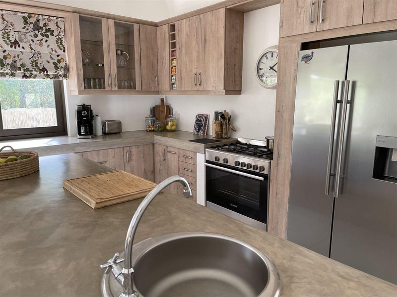 5 Bedroom home for sale in Moditlo Estate - Photo 5