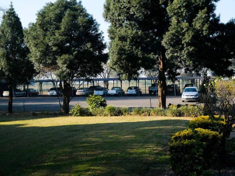 Offices To Let – Ready for Immediate Occupation - Photo 2