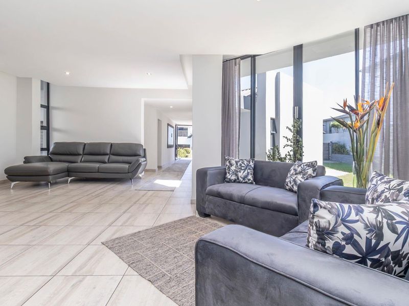 Comfort, Space and Style - Photo 6