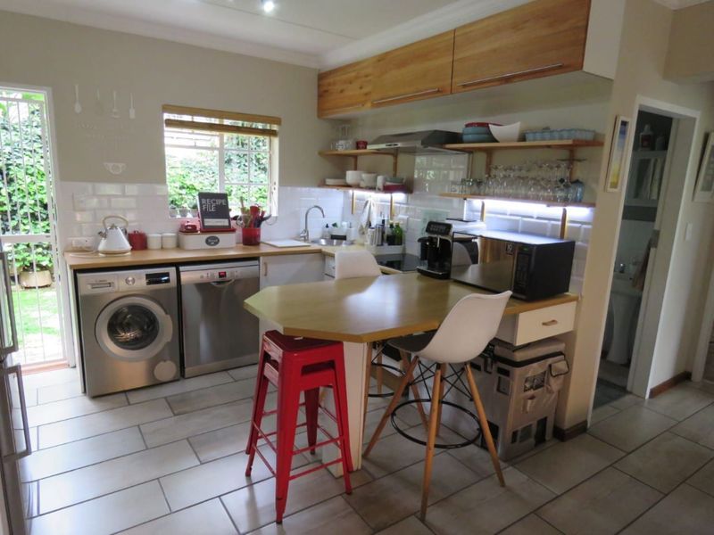 Lovely 2 bedroom unit to Rent in Emerald Terrace - Photo 3