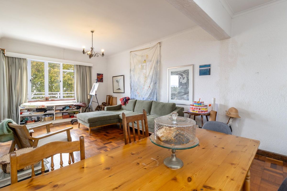 Spacious 2 Bedroom Apartment in Kenilworth Upper - Photo 5