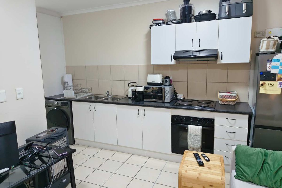 One-bedroom apartment to rent in Viking Villas - Photo 4